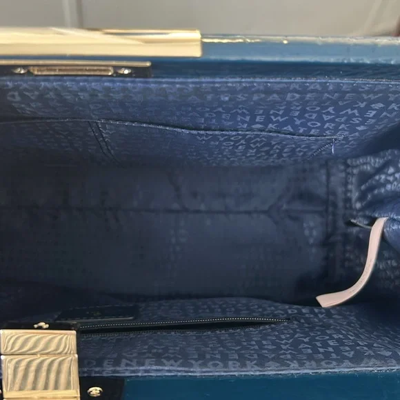 Kate Spade Navy Croc-Embossed Shoulder Bag and Dust BagNavy Blue Preowned - Picture 12 of 15